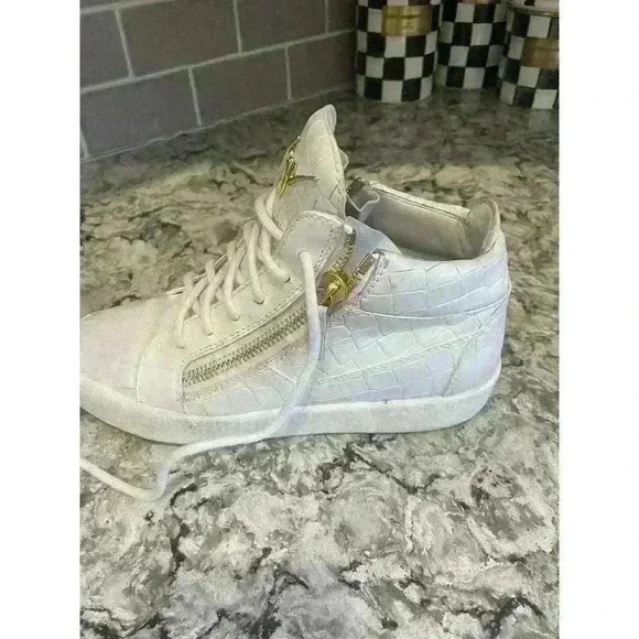 Authentic Giuseppe Zanotti Mens White Mid Top Lace Up Sneakers Shoes Sz EUR 38.5 main image 9
